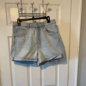 H&M mom jean shorts